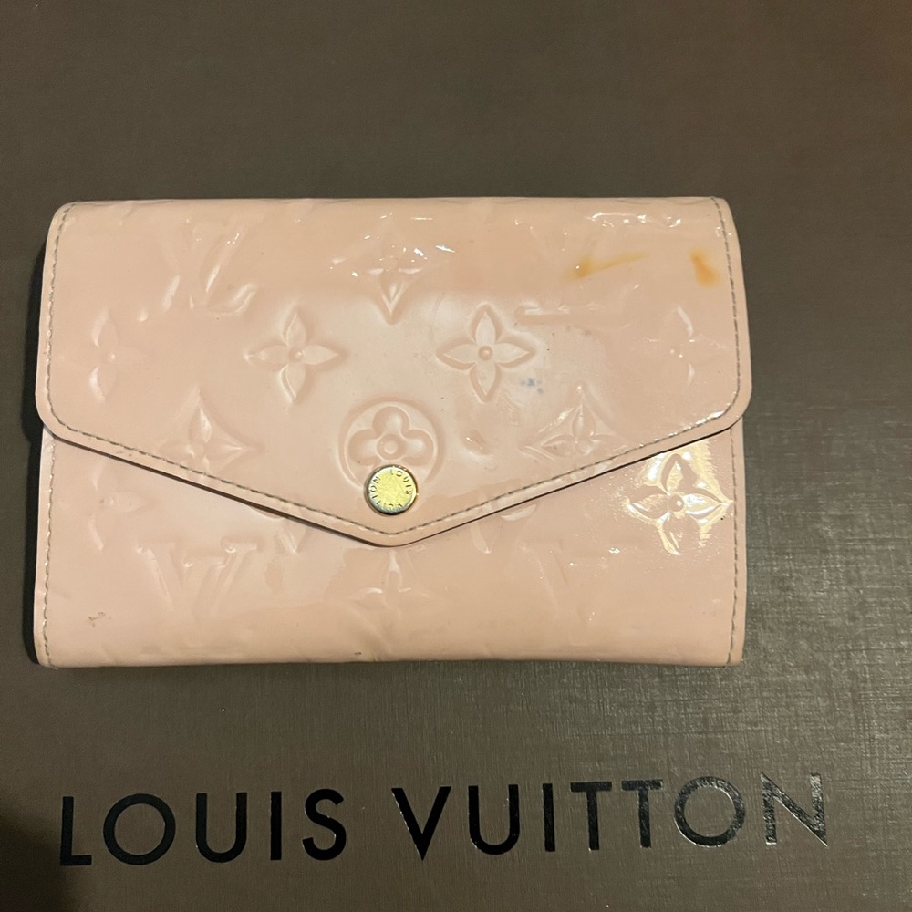 Louis Vuitton monogram Patent Leather Wallet